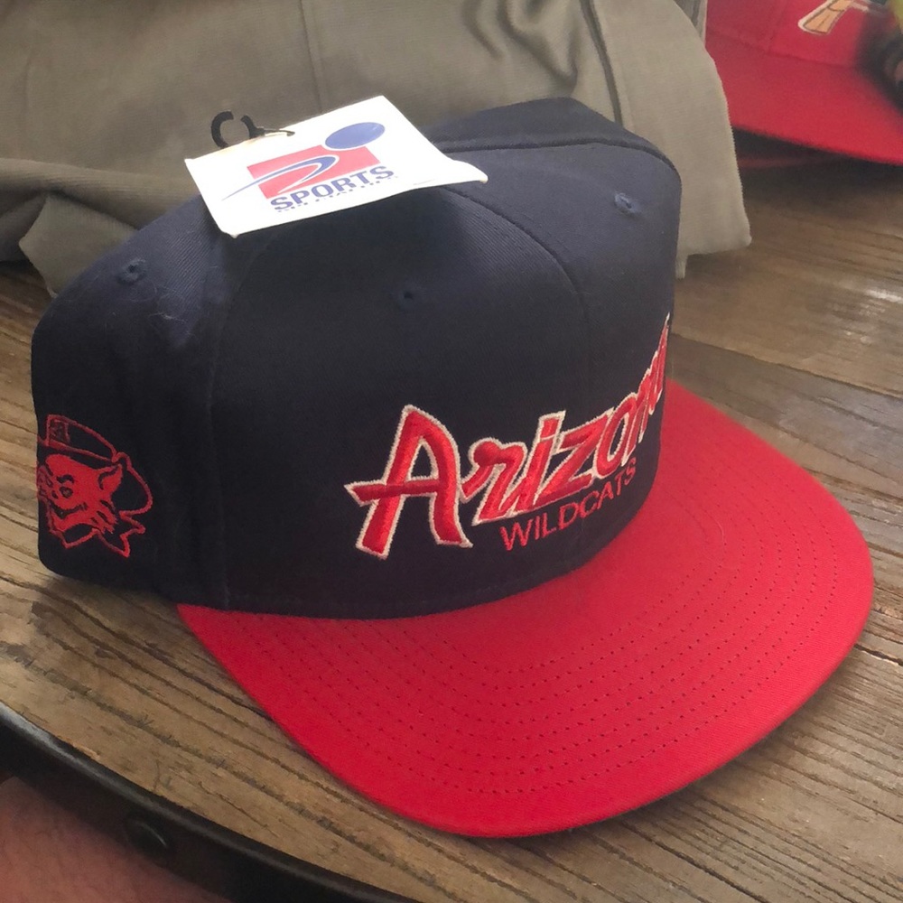 Sports specialties Arizona Wildcats SnapBack NWT